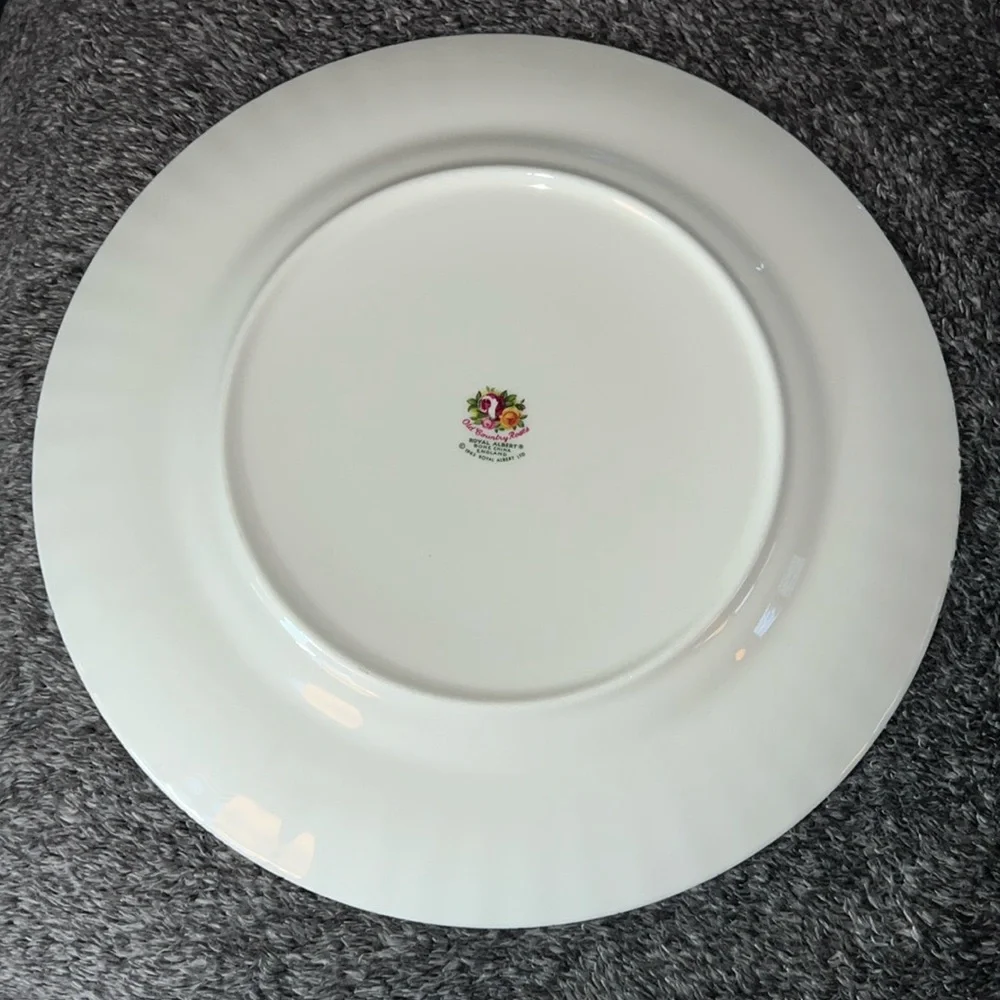 DINNER PLATE OLD COUNTRY ROSES 1962 ROYAL ALBERT BONE CHINA ENGLAND VINTAGE - Picture 5 of 10